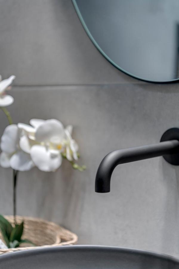 ארמופוליס Syrose Suites מראה חיצוני תמונה
